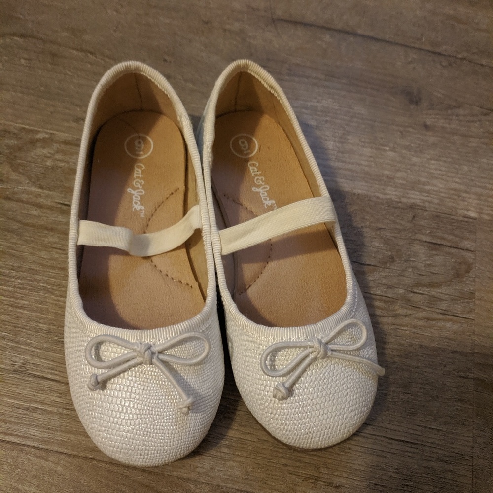 New White Cat and Jack Toddler Flats 9